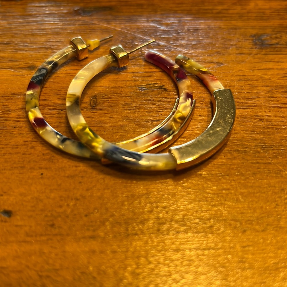 Colored marble and gold stud hoop earrings, minimally worn